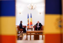 Traian Băsescu a obținut iar cetățenia moldovenească. Mesajul președintei Maia Sandu
