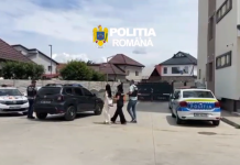 Au obținut 320.000 de lei prin șantaj. Filmau clienții în ipostaze intime și apoi i-au amenințat că le fac publice
