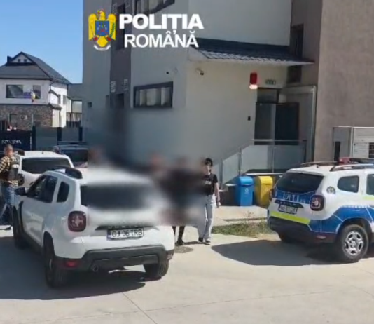 Încă doi reținuți din rețeaua care a înșelat clienții cu construcții din panouri termoizolante